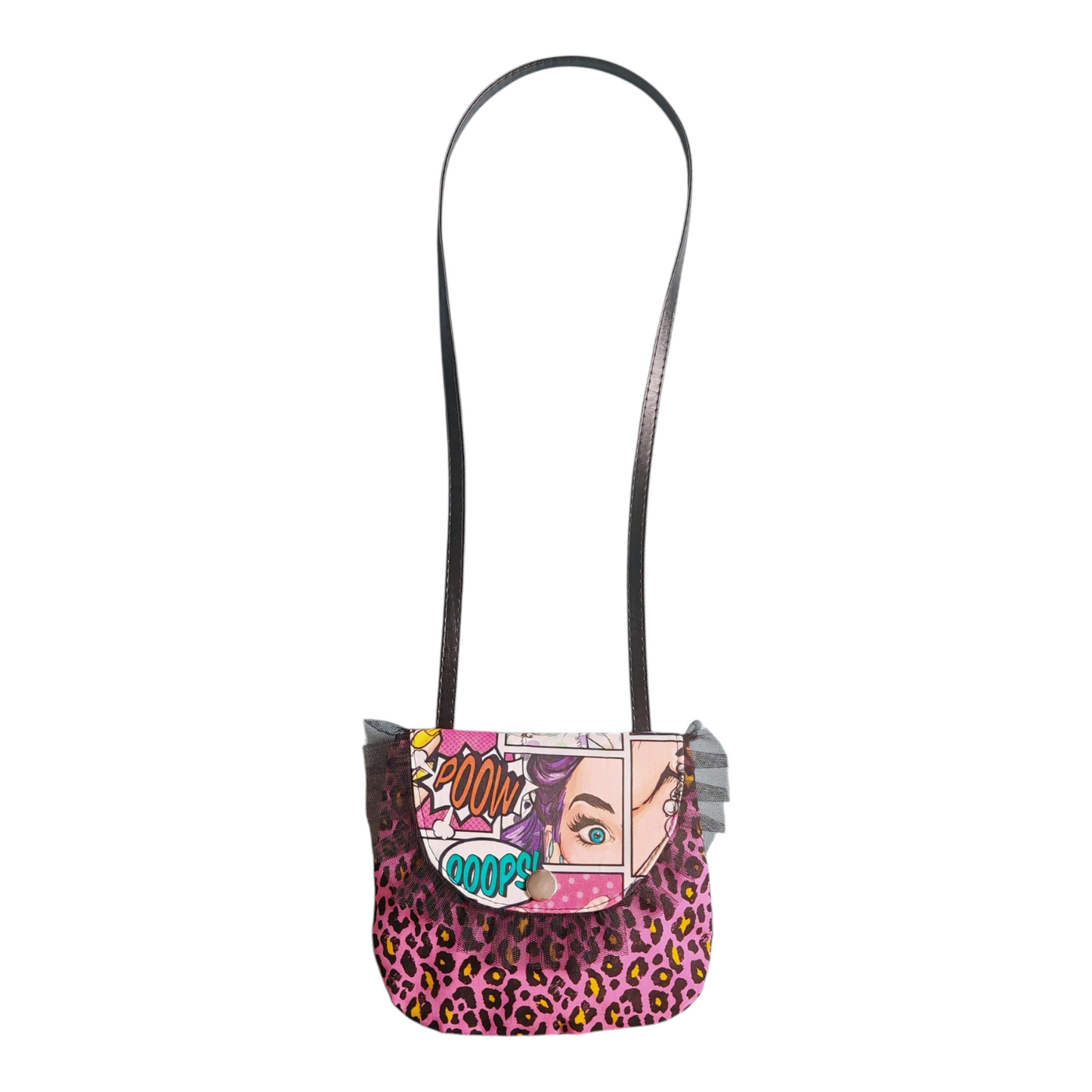 Petit sac bandoulière artisanal Bonnie, imprimé léopard rose et rabat motif Pop Art Comics, finitions en tulle noir froncé.