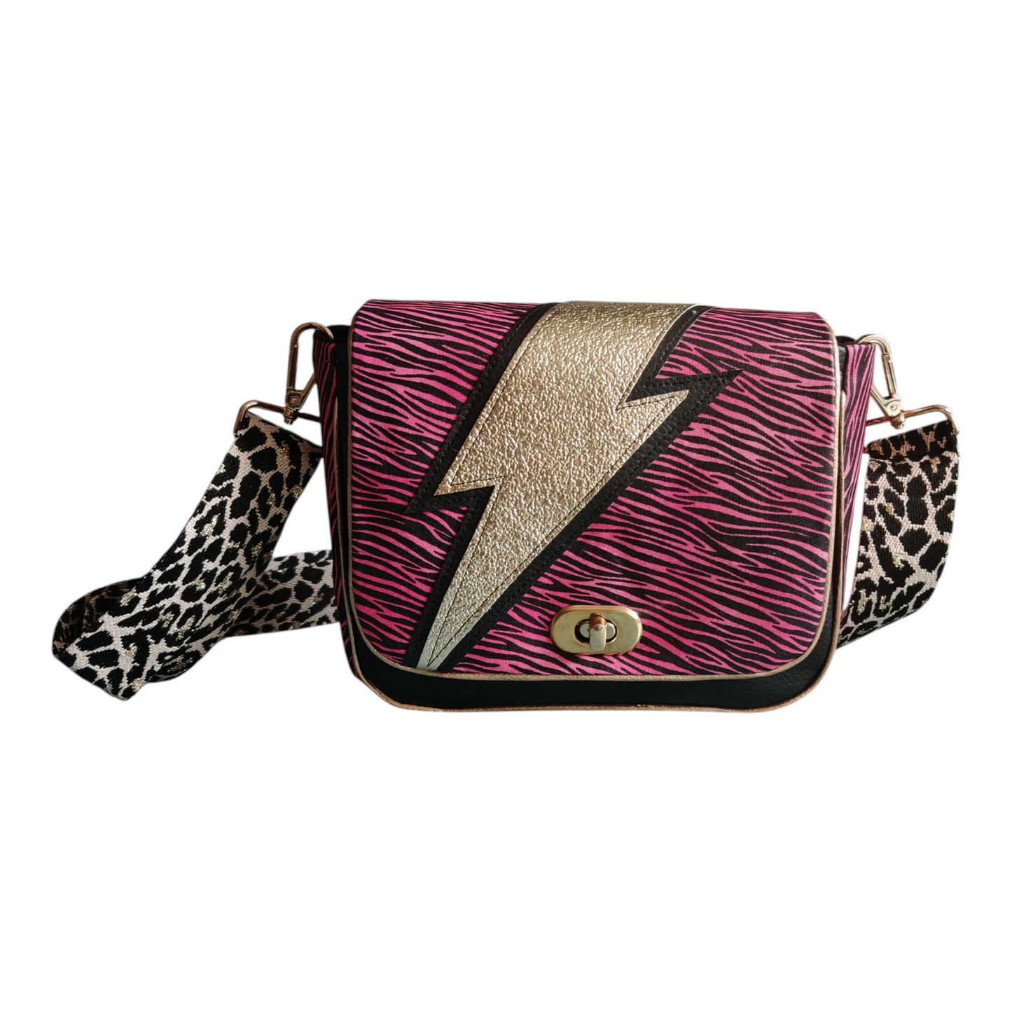 Sac à main bandoulière motif zébré rose fuchsia avec éclair doré, modèle Bowie rock fait main par Les RoQuettes.